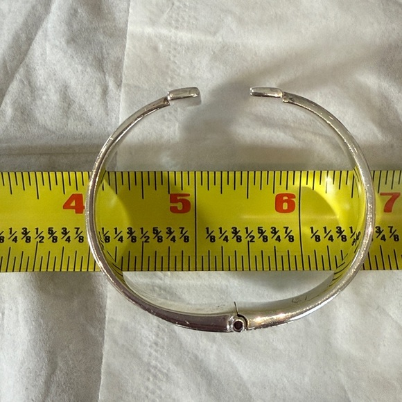 Sterling silver hinged T bangle stamped 925 - Picture 8 of 11
